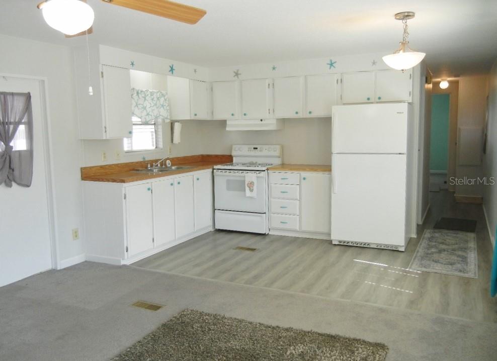 LES CHATEAU VILLA - Residential