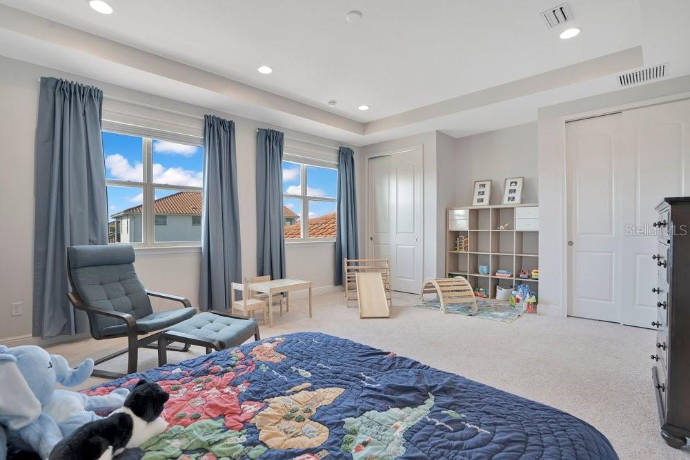 EAGLE CRK VILLAGE I - Residential