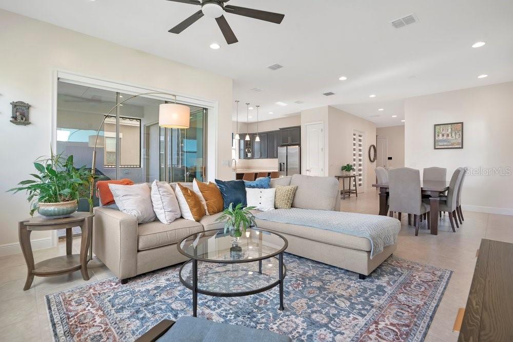 EAGLE CRK VILLAGE I - Residential