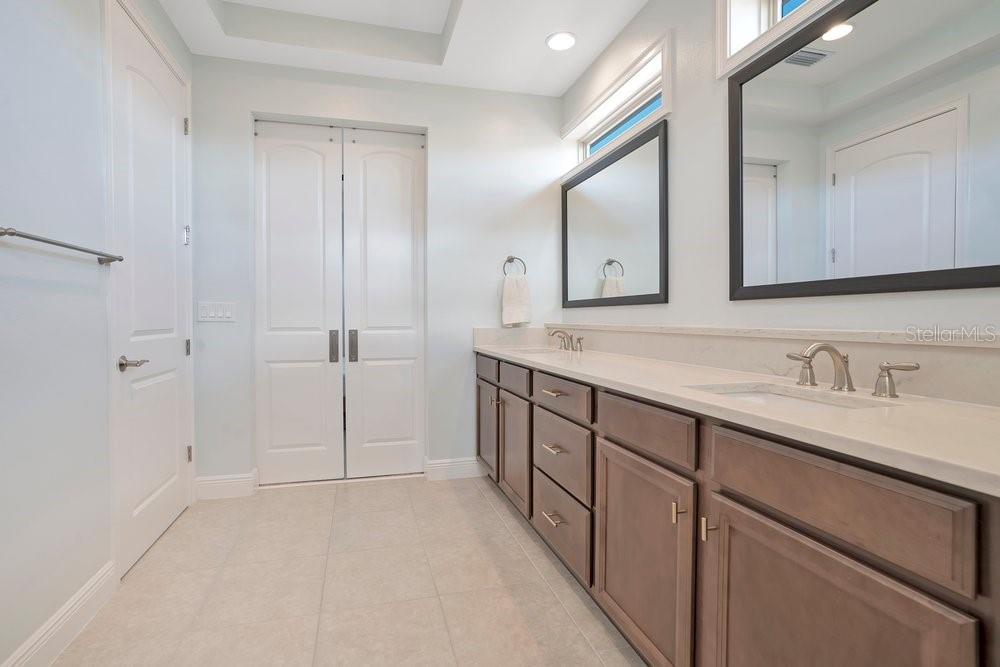 EAGLE CRK VILLAGE I - Residential