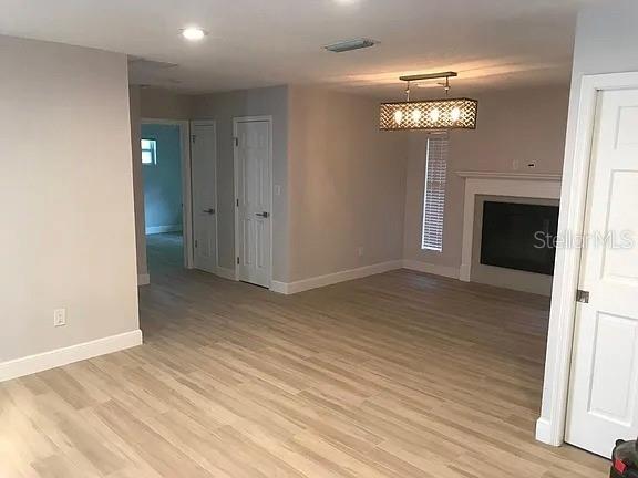 ENGLISH WOODS 1ST ADD - Residential Lease