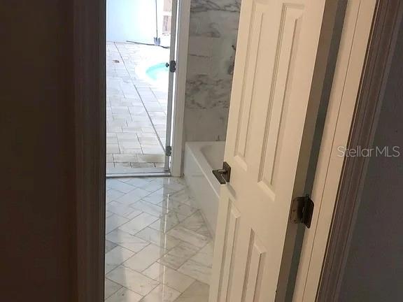 ENGLISH WOODS 1ST ADD - Residential Lease