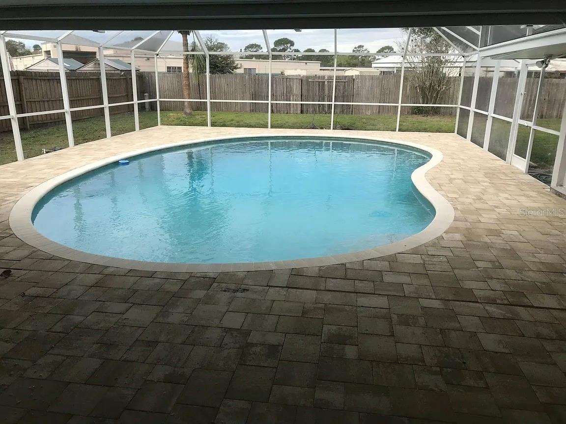 ENGLISH WOODS 1ST ADD - Residential Lease