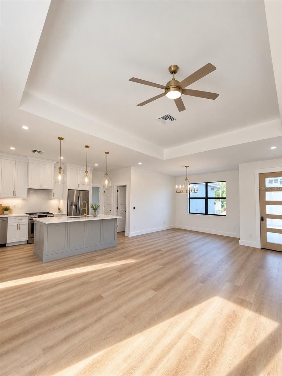 7252 PATRICIA PLACE