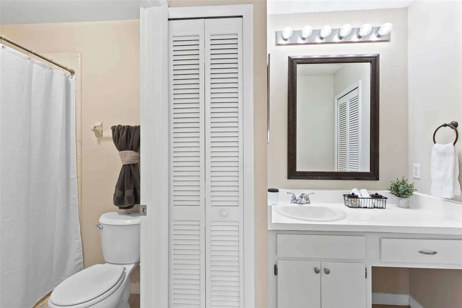 LONG LAKE VILLAS PH 01A - Residential