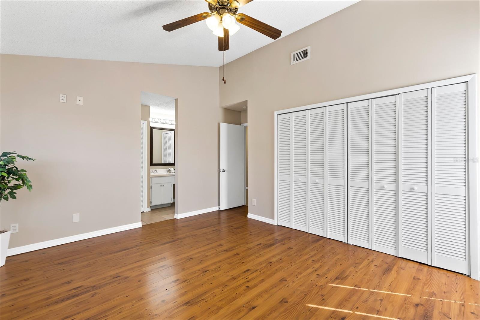 LONG LAKE VILLAS PH 01A - Residential