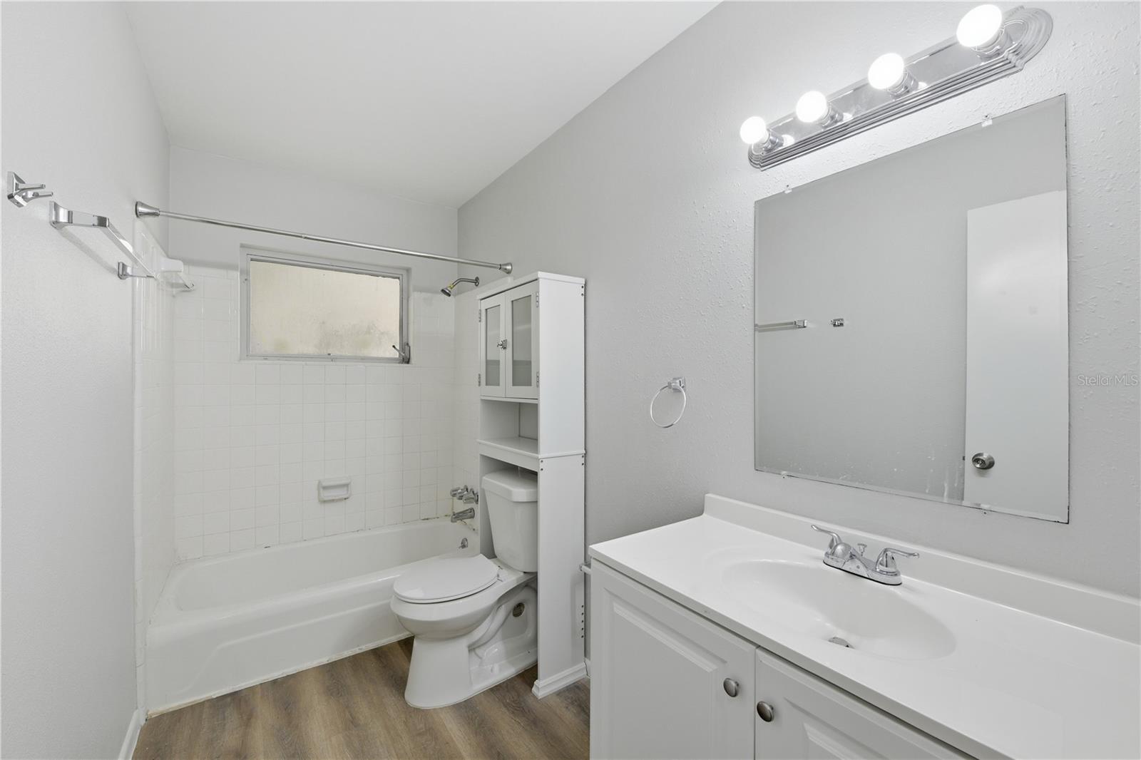 CRYSTAL LAKE WINTER HOMES - Residential