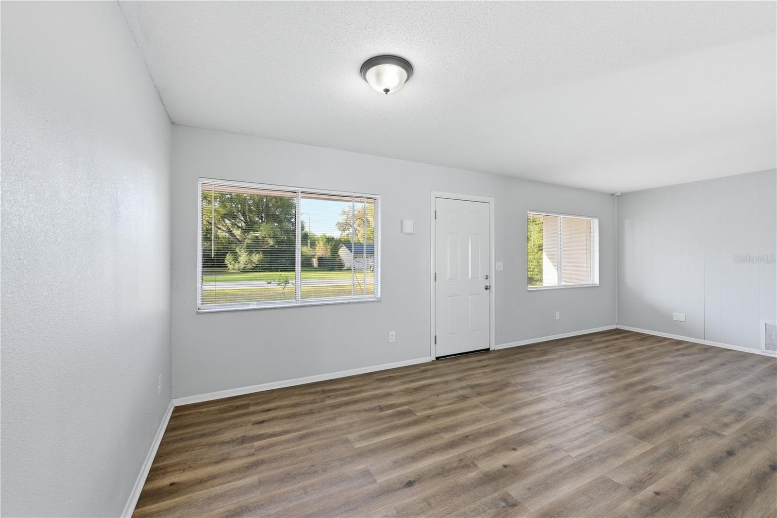 CRYSTAL LAKE WINTER HOMES - Residential