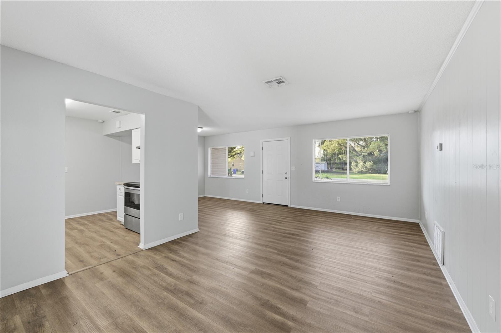 CRYSTAL LAKE WINTER HOMES - Residential