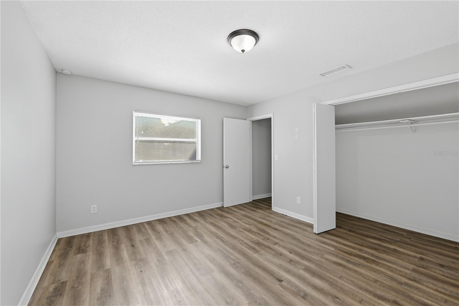 CRYSTAL LAKE WINTER HOMES - Residential