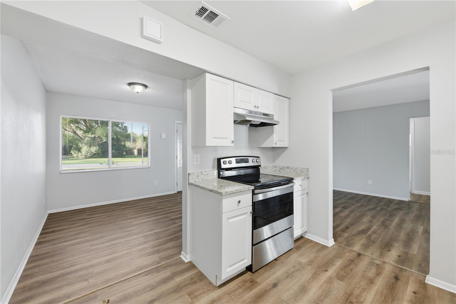 CRYSTAL LAKE WINTER HOMES - Residential