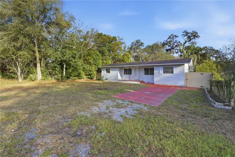 Photo of 170 W Crystal Lake Avenue, Lake Mary, FL 32746 (MLS # O6387076)