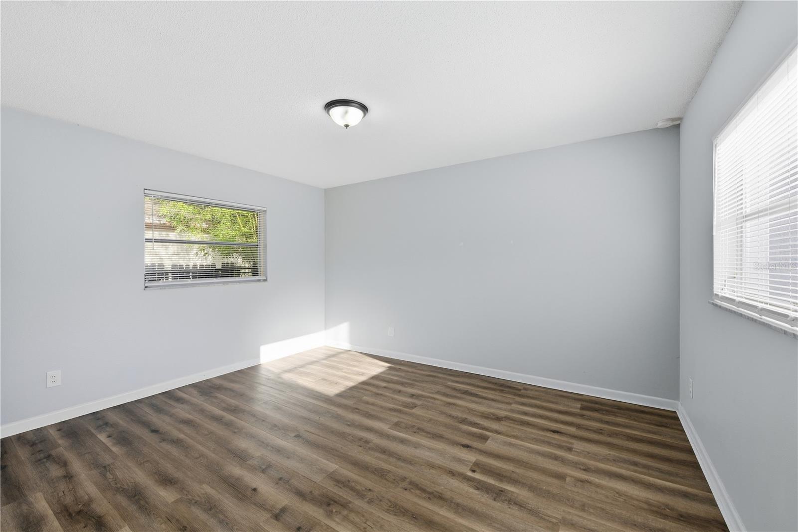 CRYSTAL LAKE WINTER HOMES - Residential