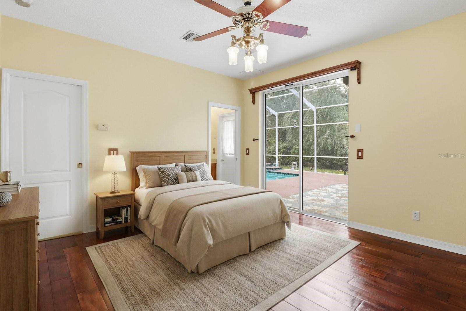 24 LIVINGSTONE DAISY COURT