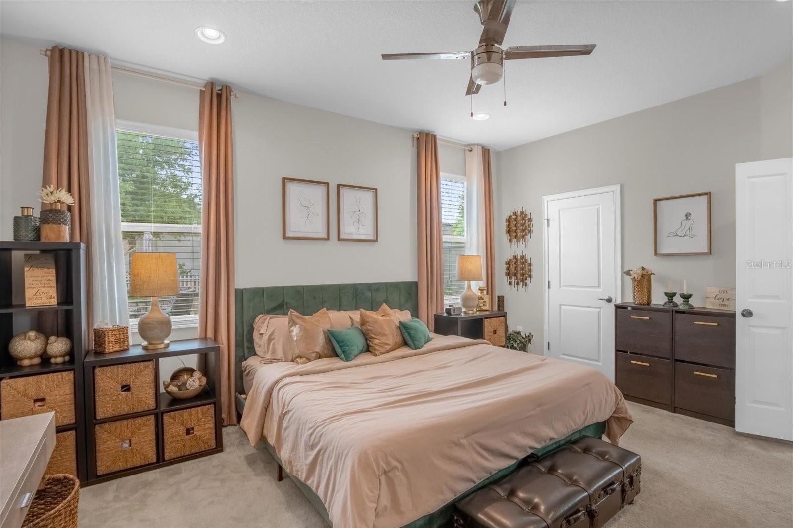 GOLDEN RIDGE - Residential