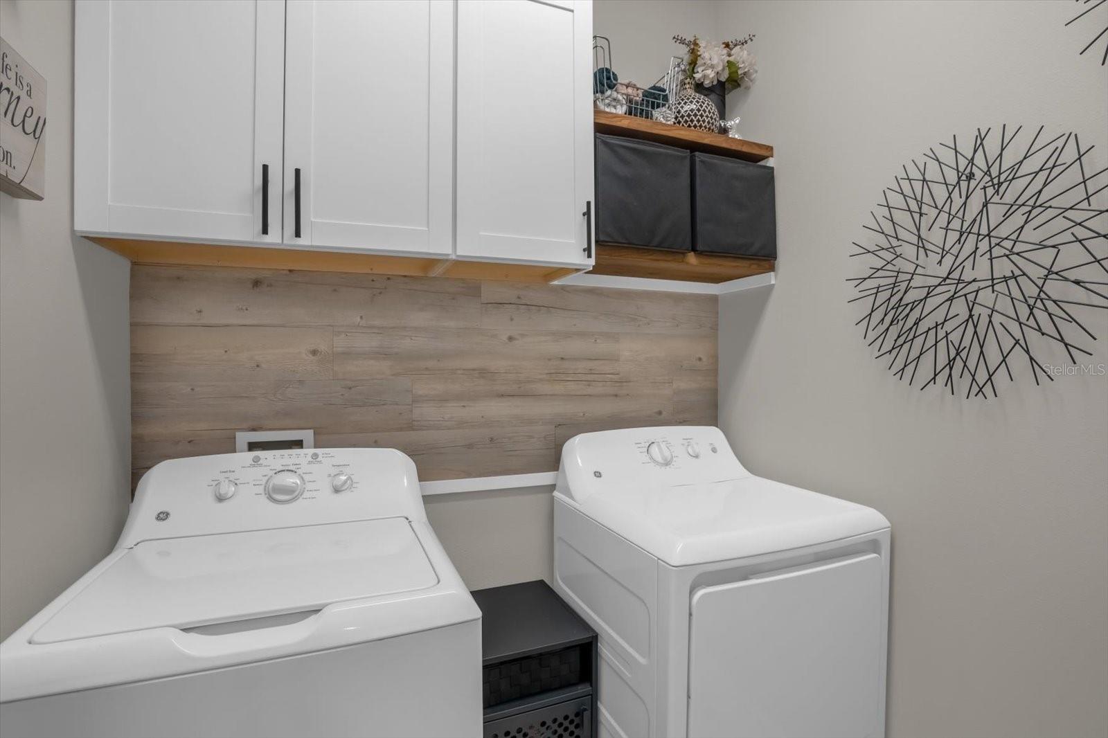 GOLDEN RIDGE - Residential