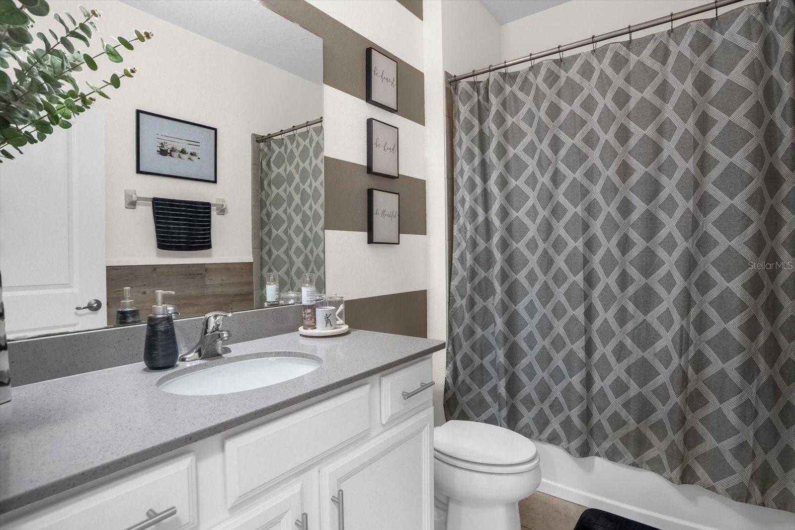 GOLDEN RIDGE - Residential