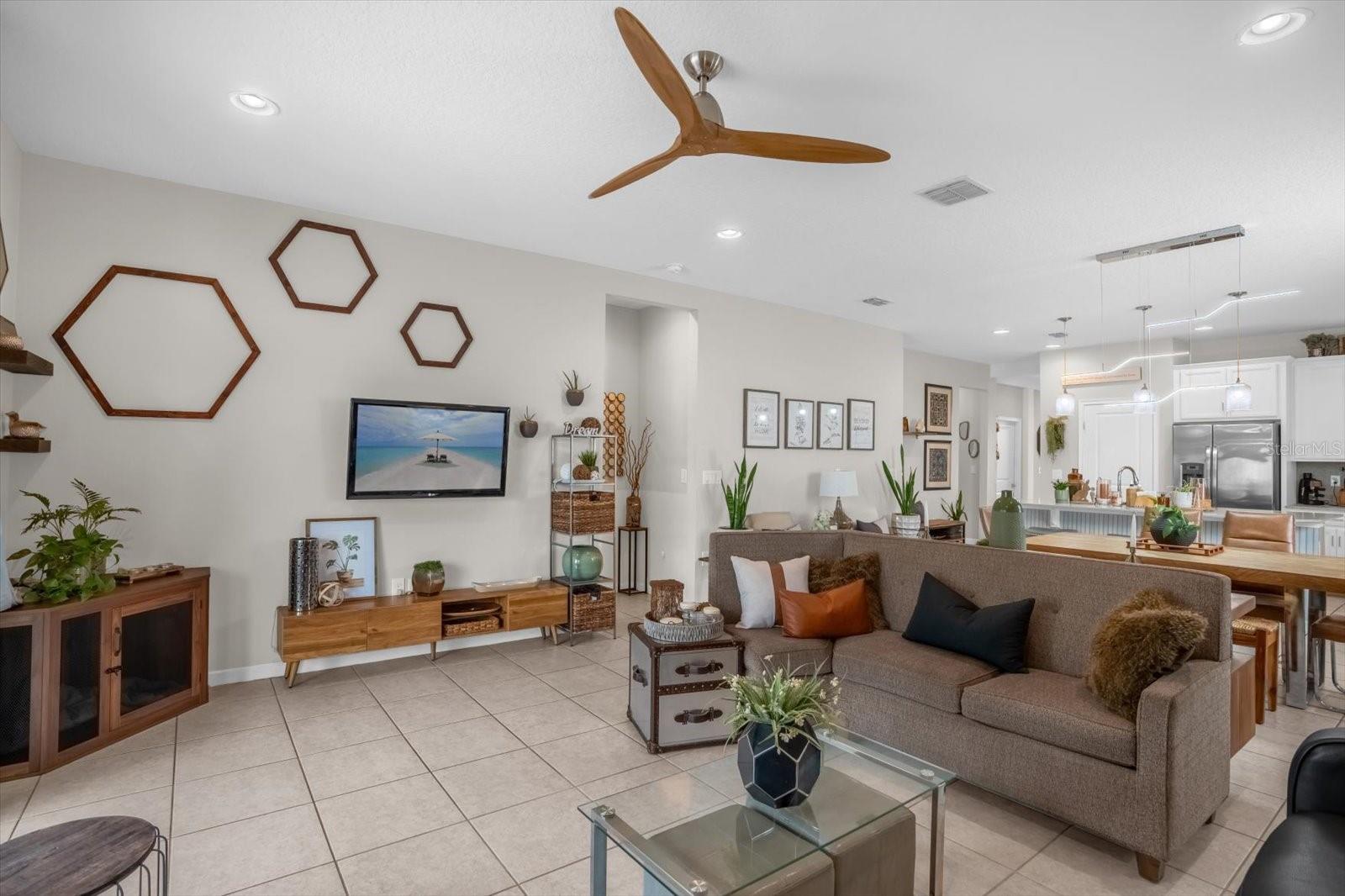 GOLDEN RIDGE - Residential