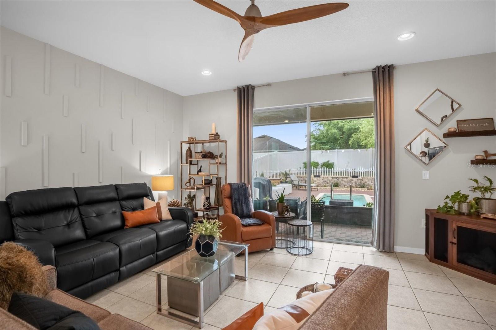 GOLDEN RIDGE - Residential