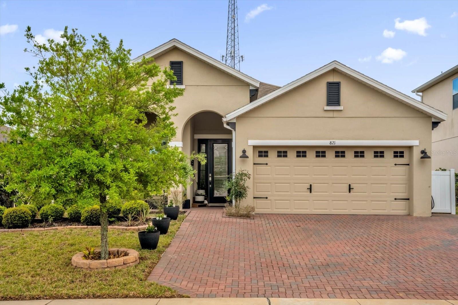 GOLDEN RIDGE - Residential