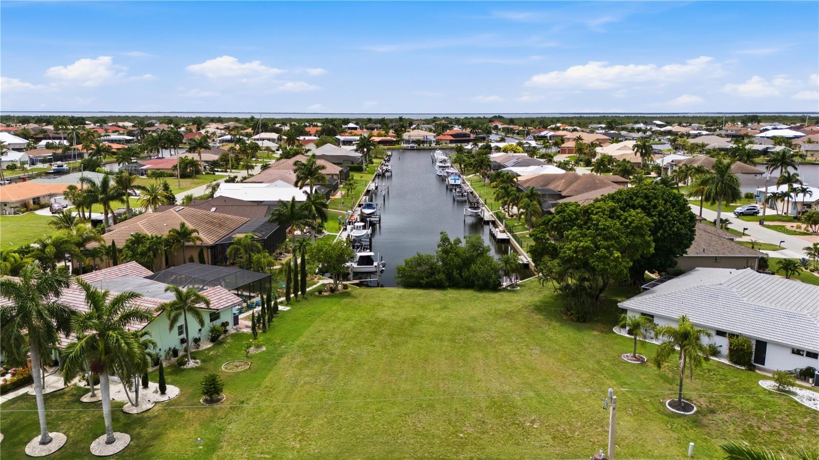 1121 CORONADO DRIVE, PUNTA GORDA, FL, 33950 4 1121 CORONADO DRIVE