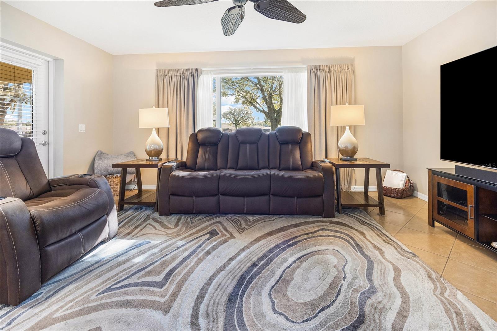 LEESBURG ARLINGTON RIDGE PH 1-B - Residential