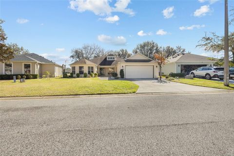 Photo of 26709 Augusta Springs Circle, Leesburg, FL 34748 (MLS # G5111899)