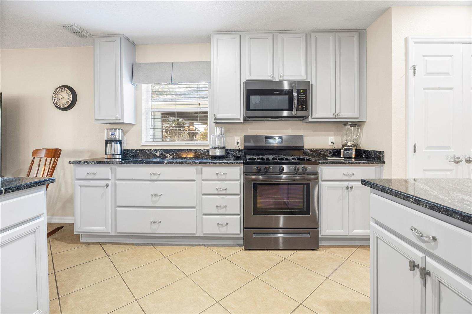 LEESBURG ARLINGTON RIDGE PH 1-B - Residential