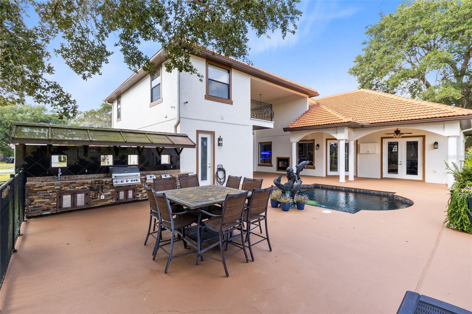 WEDGEFIELD / ROCKET CITY UNIT 04 - Residential