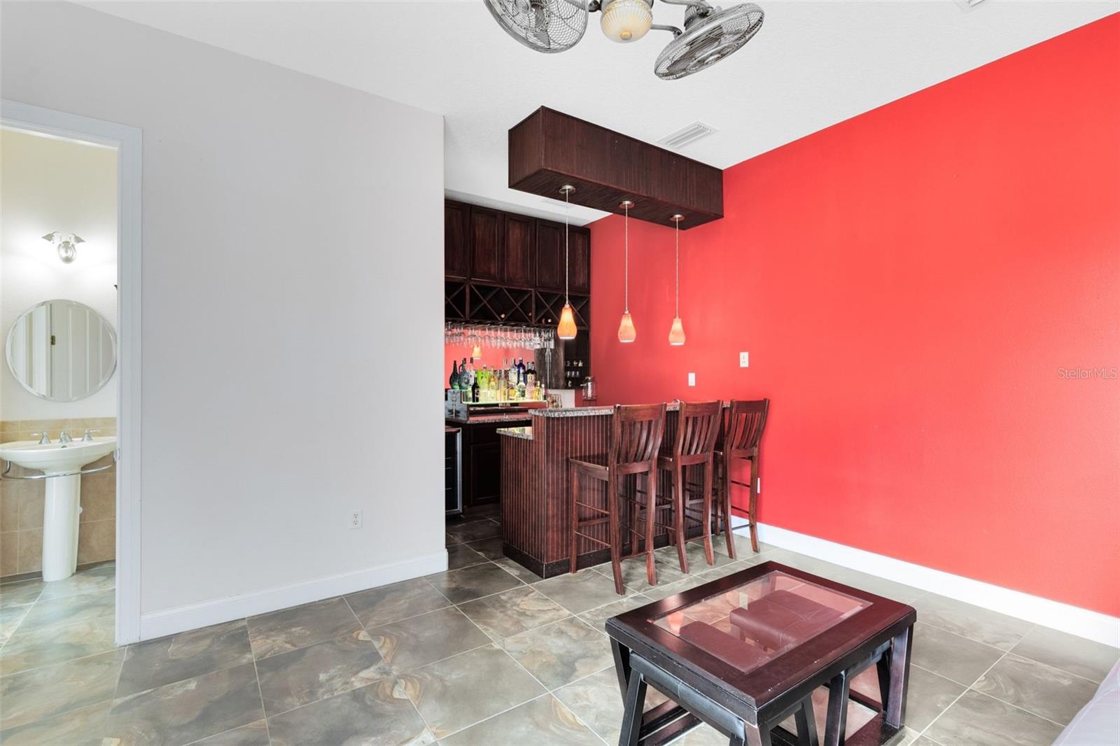 WEDGEFIELD / ROCKET CITY UNIT 04 - Residential