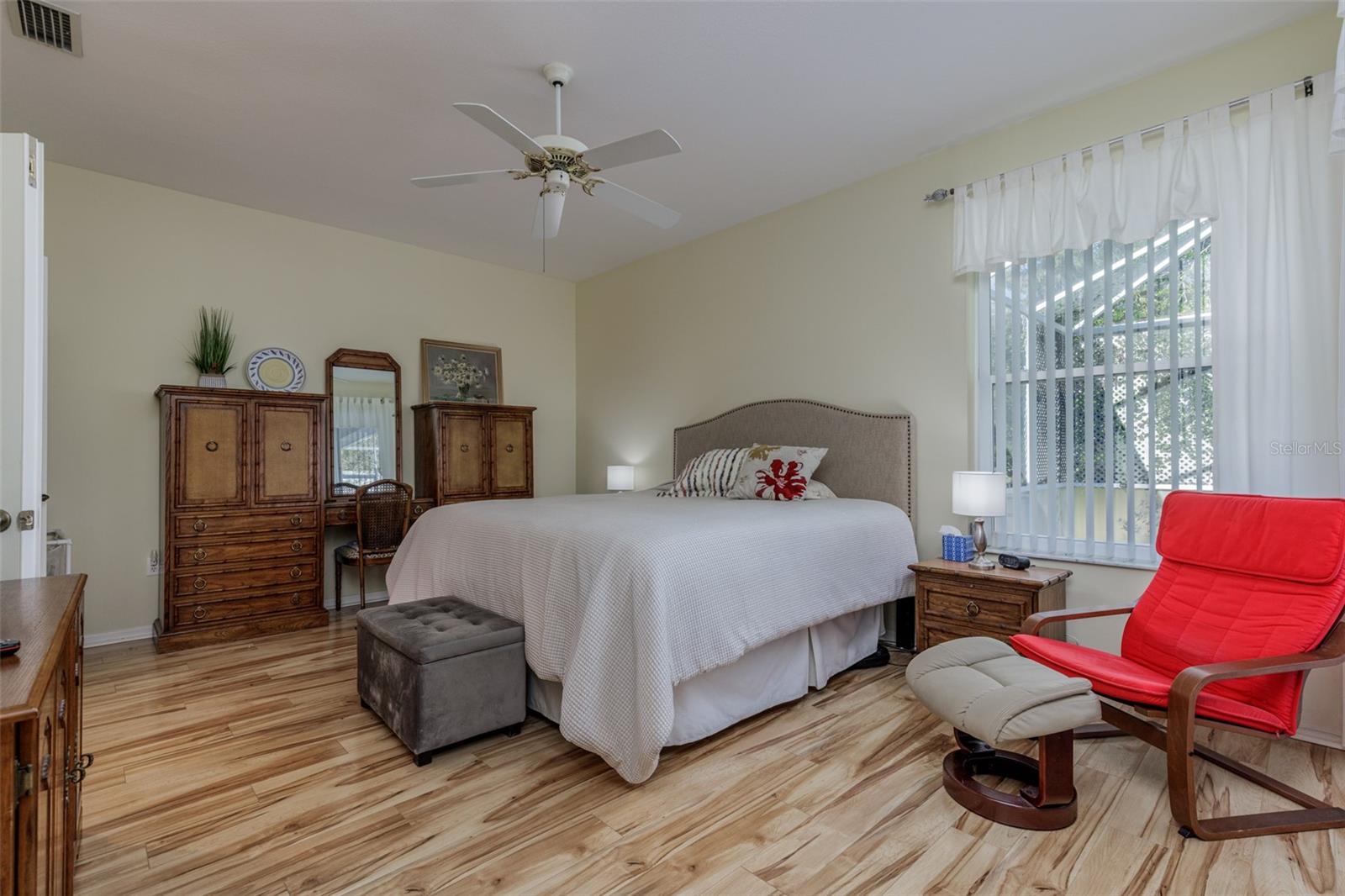 LAUREL RIDGE - Residential