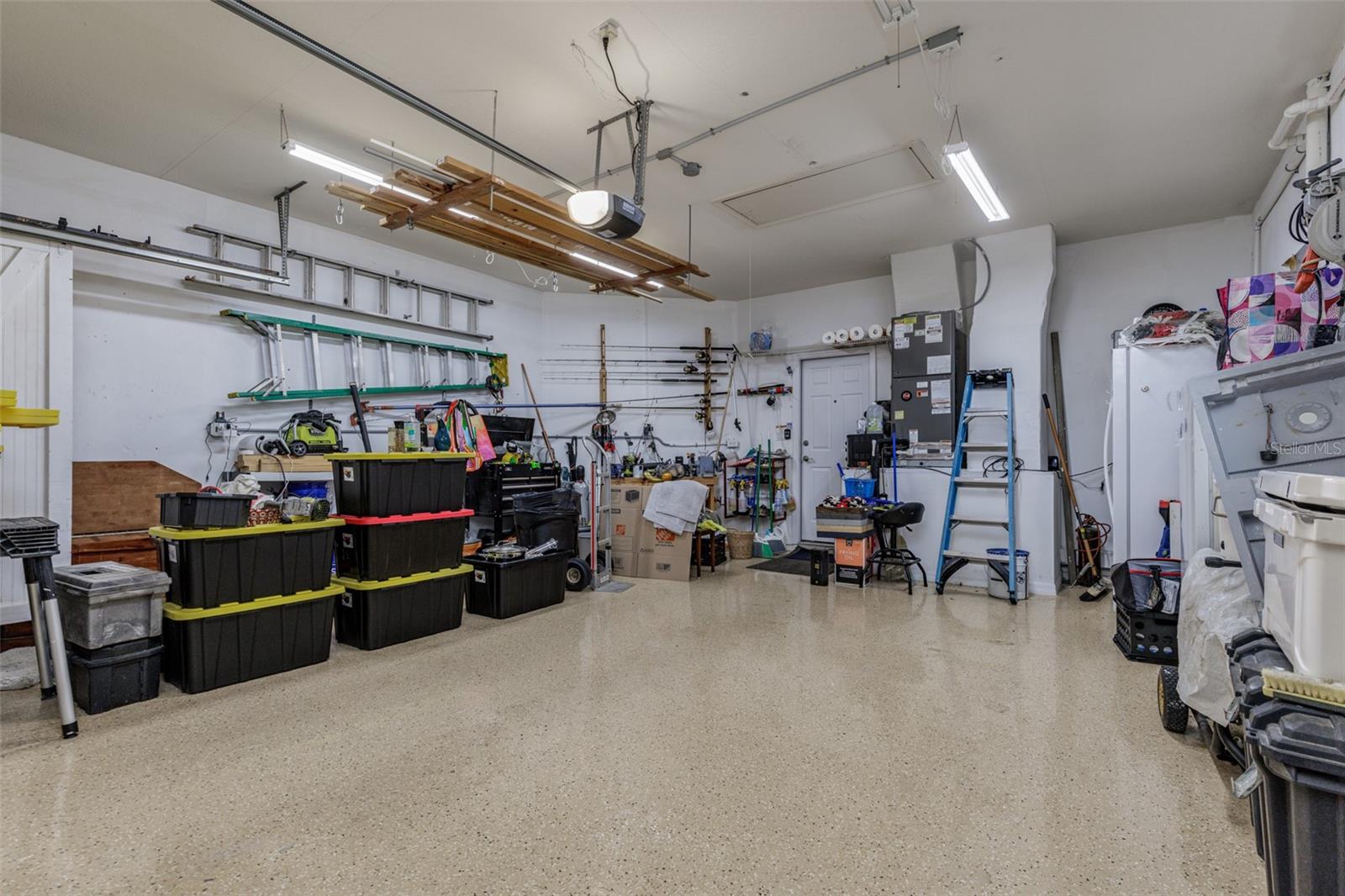 LAUREL RIDGE - Residential