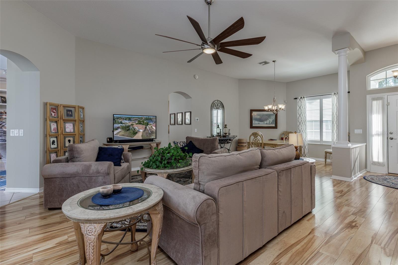 LAUREL RIDGE - Residential