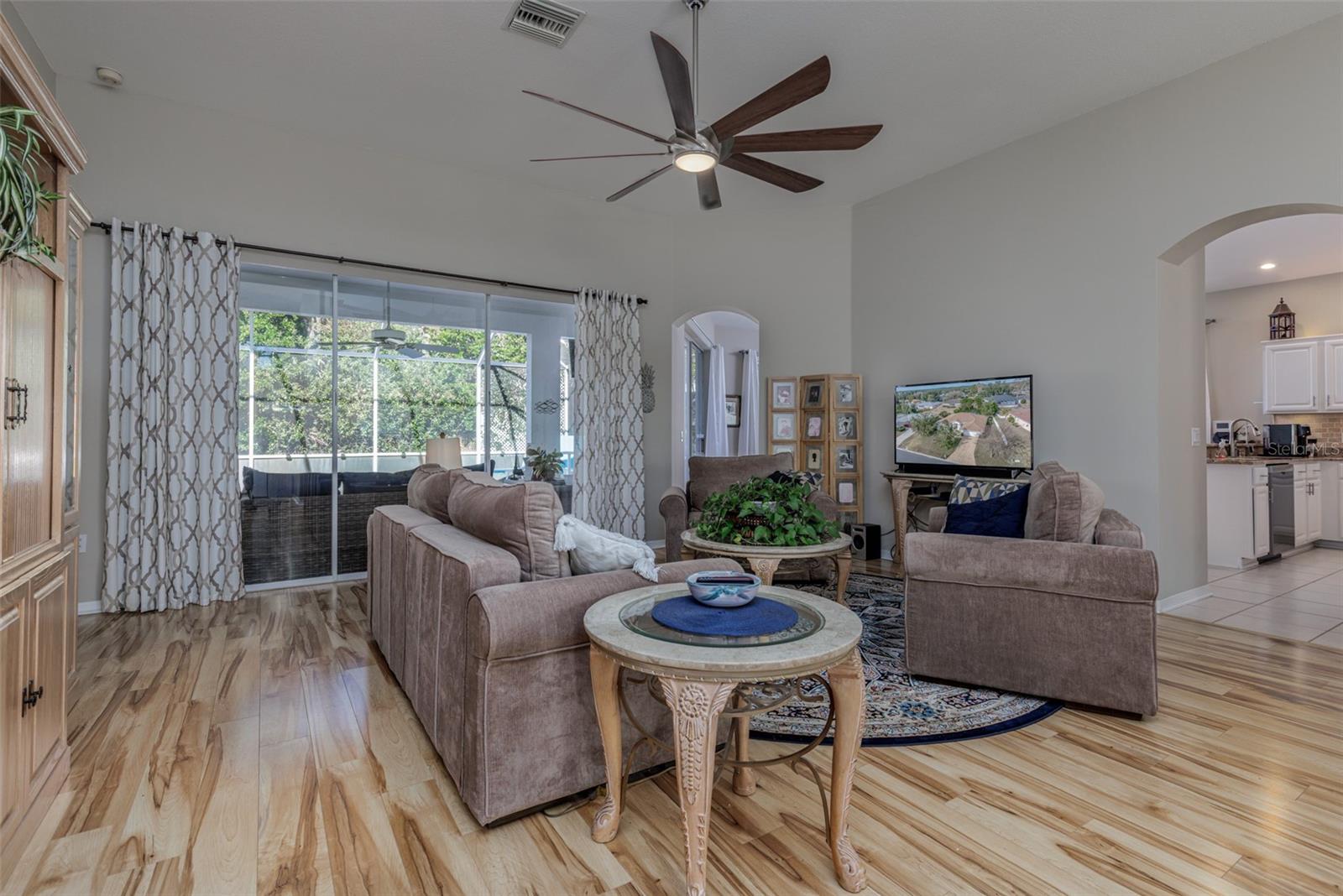 LAUREL RIDGE - Residential