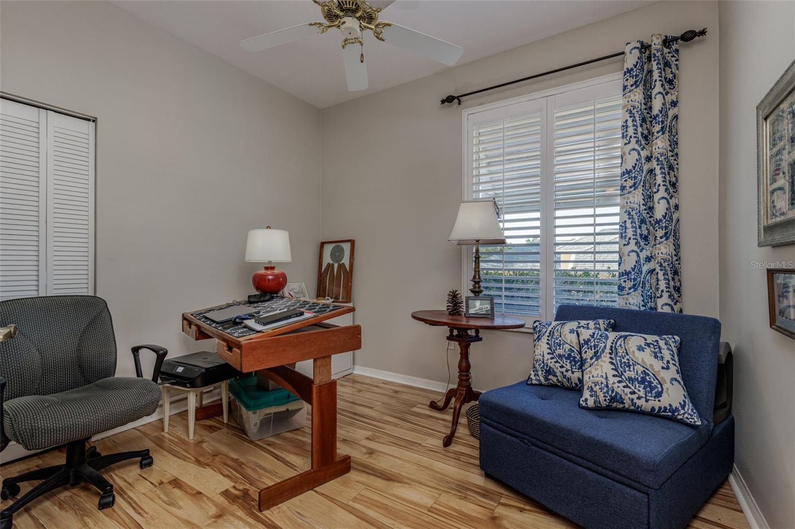 LAUREL RIDGE - Residential