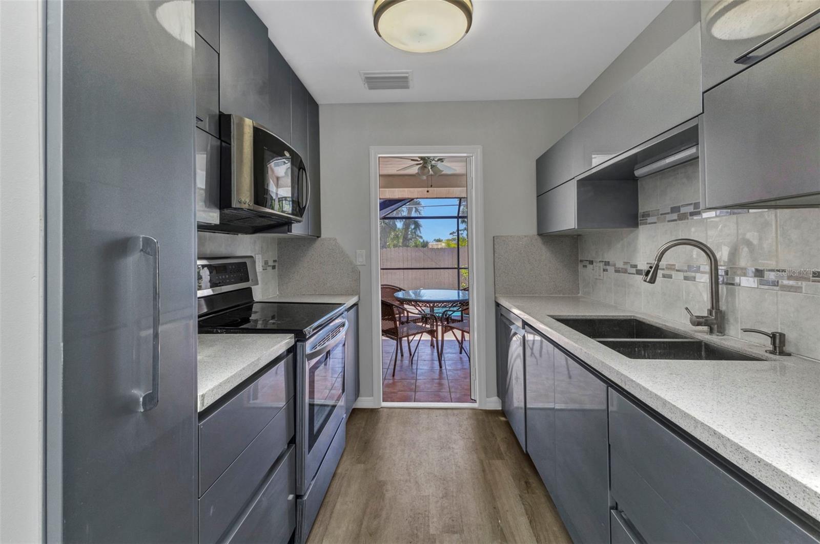 VENICE GARDENS - Residential