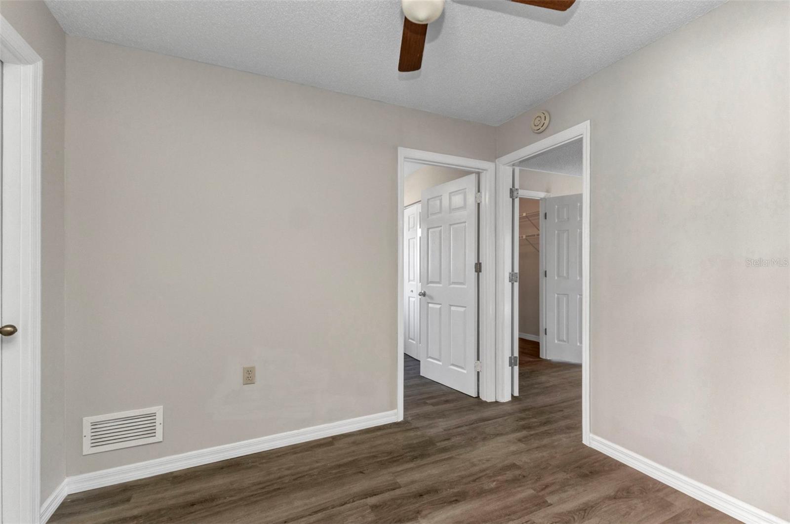 VENICE GARDENS - Residential