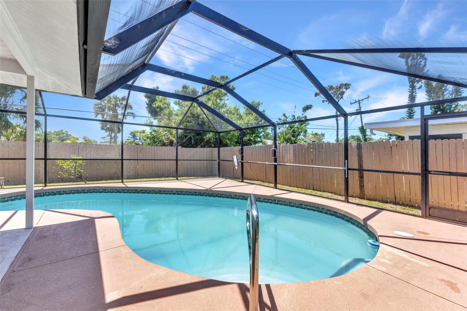 VENICE GARDENS - Residential