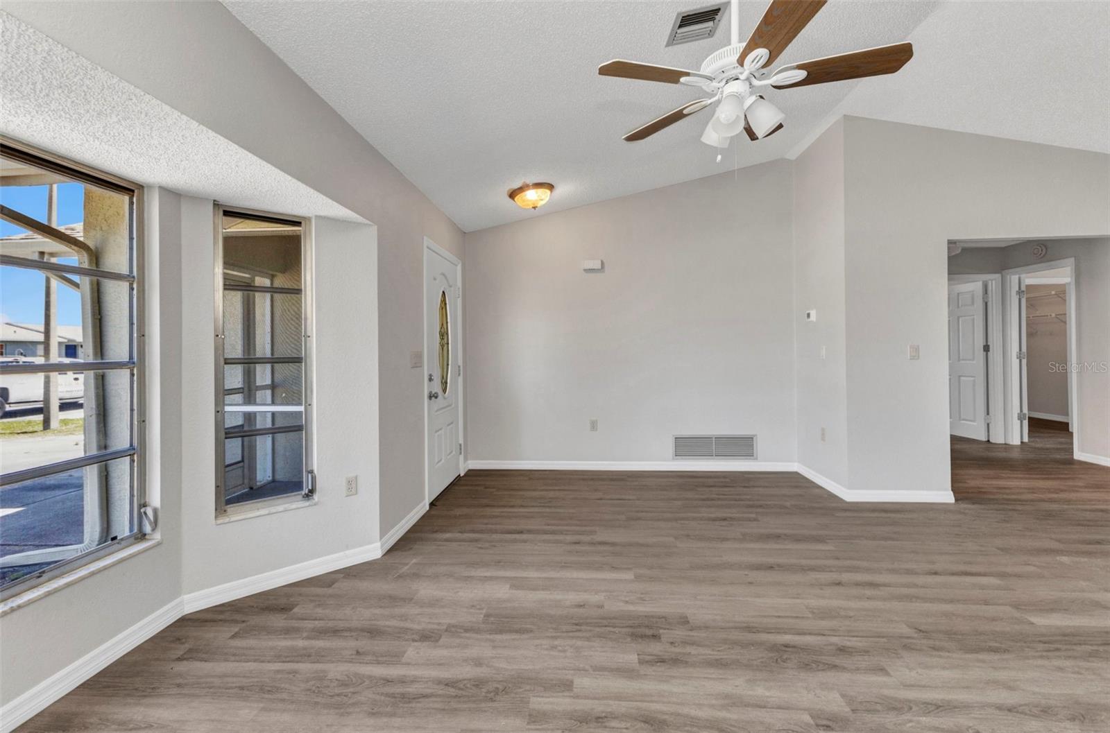 VENICE GARDENS - Residential