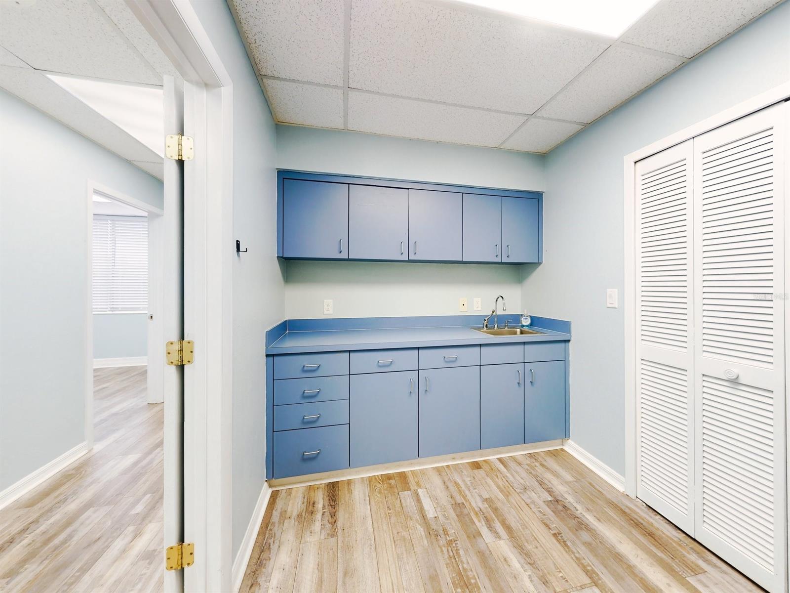 Lake Hill Center Condo - Commercial Lease