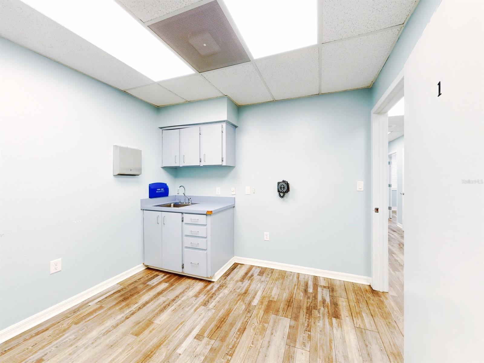 Lake Hill Center Condo - Commercial Lease