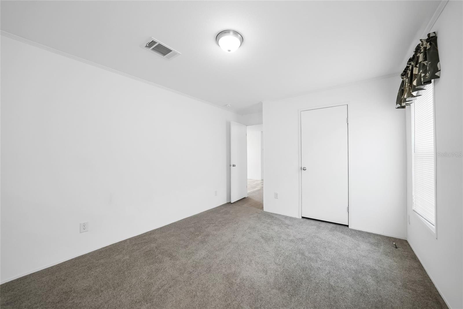 MOCKINGBIRD MANOR - Residential