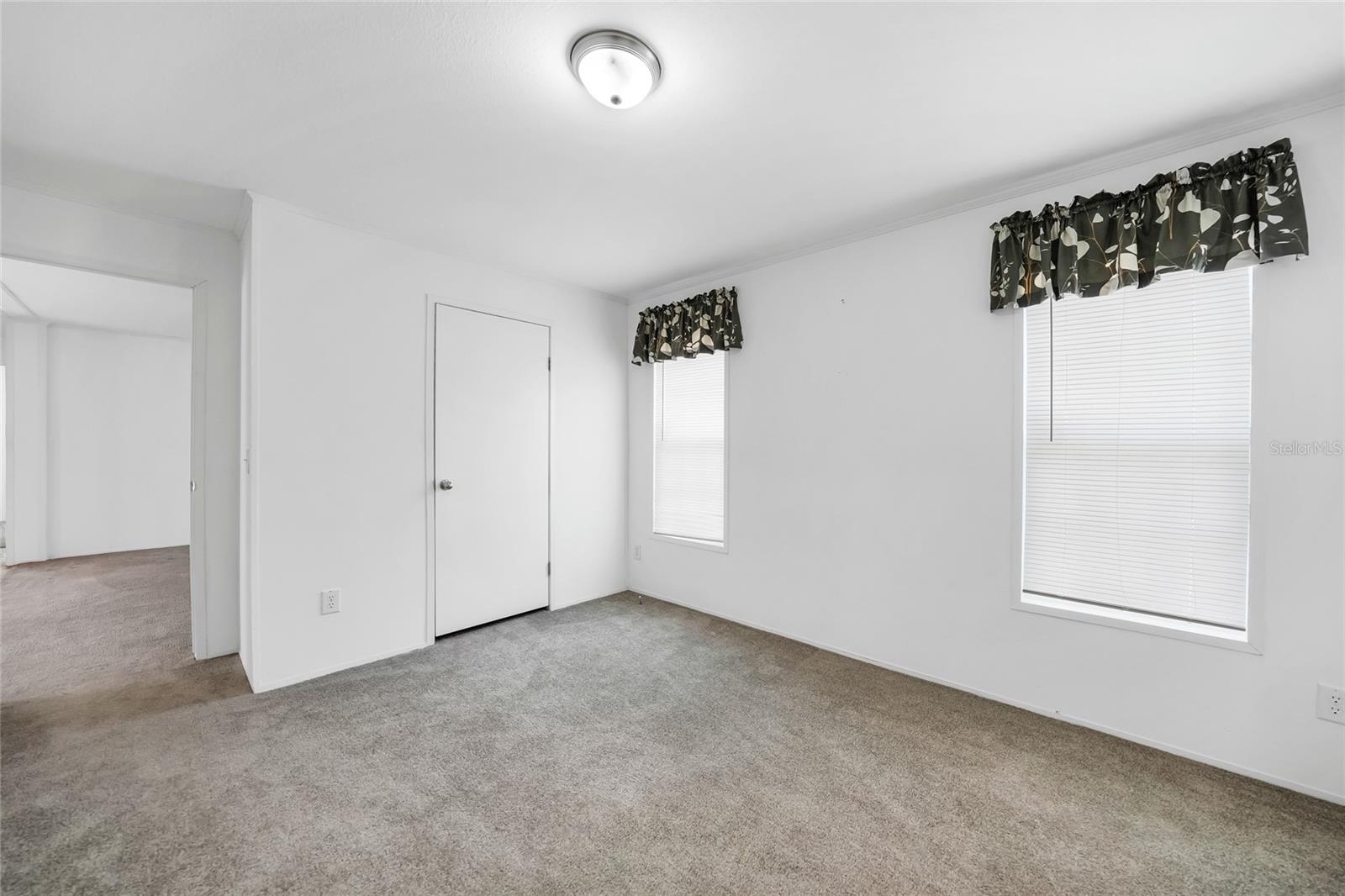 MOCKINGBIRD MANOR - Residential