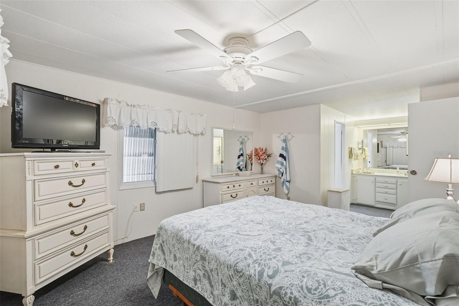 GOLDEN GATE MOBILE HOME PARK UNREC - Residential