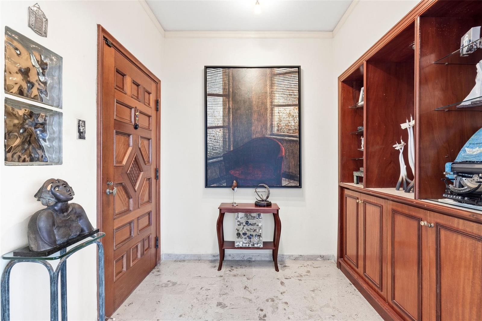 52 KINGS COURT ST.-BEACHFRONT 9A