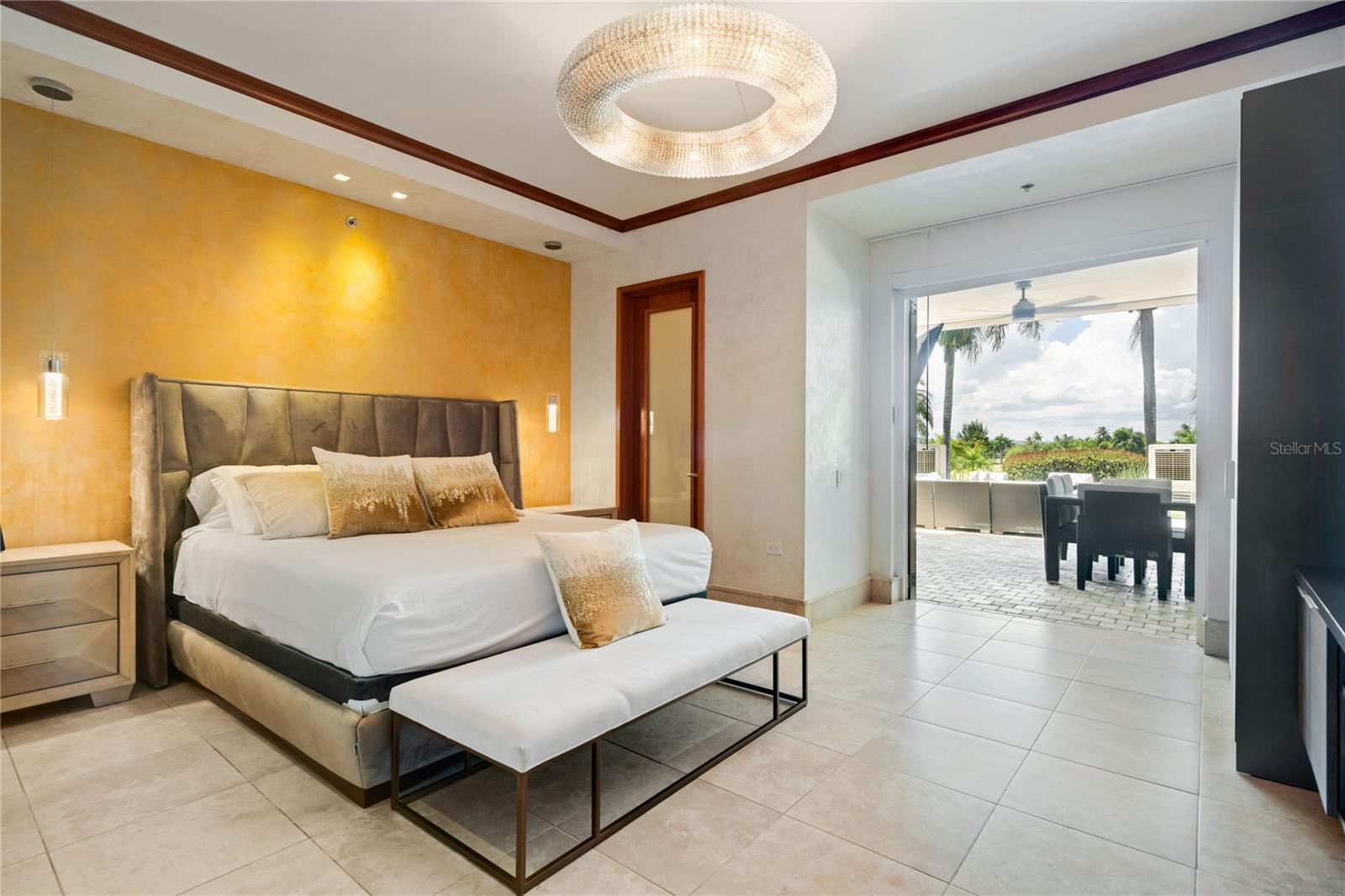 PLANTATION VILLAGE, DORADO BEACH - Residential