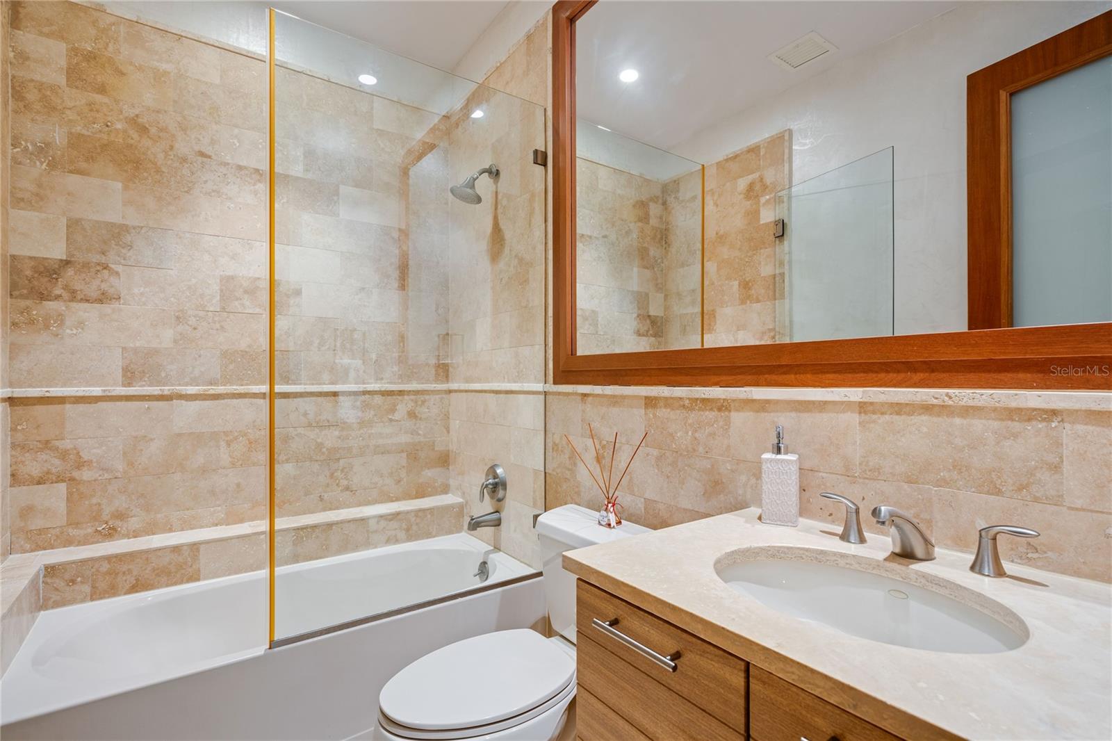 PLANTATION VILLAGE, DORADO BEACH - Residential