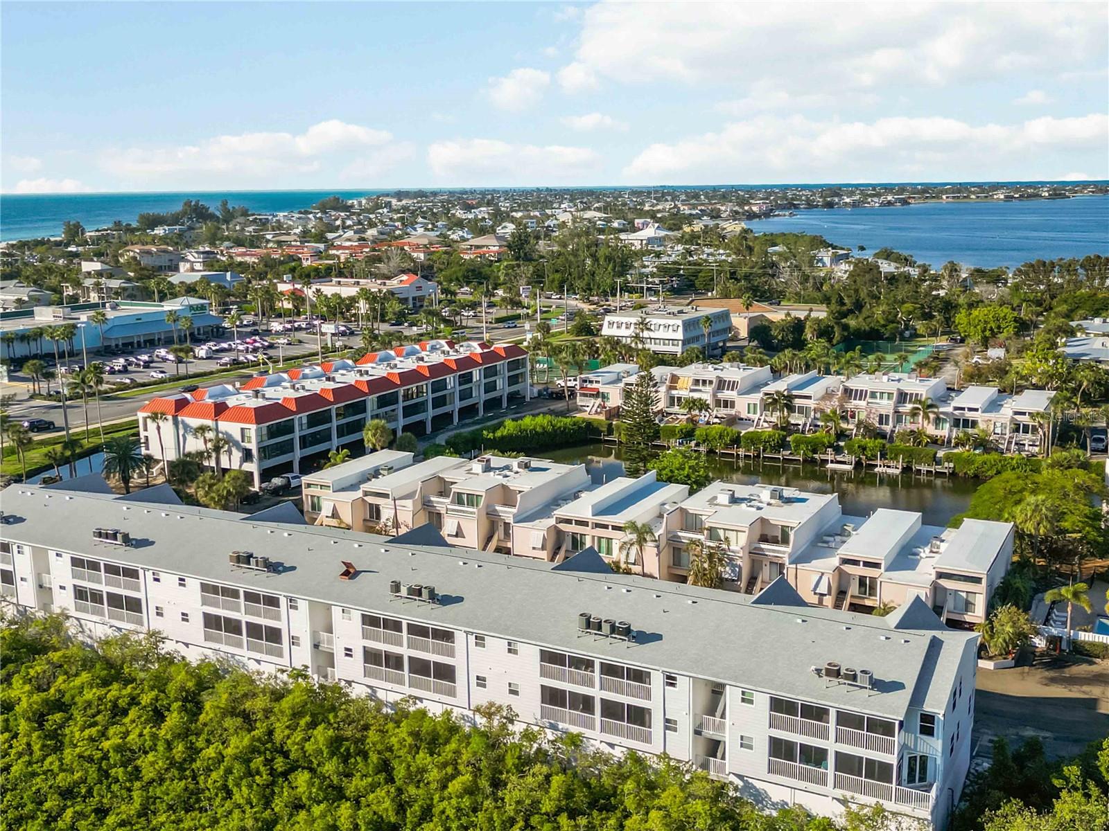 SANDY POINTE II - Residential Lease