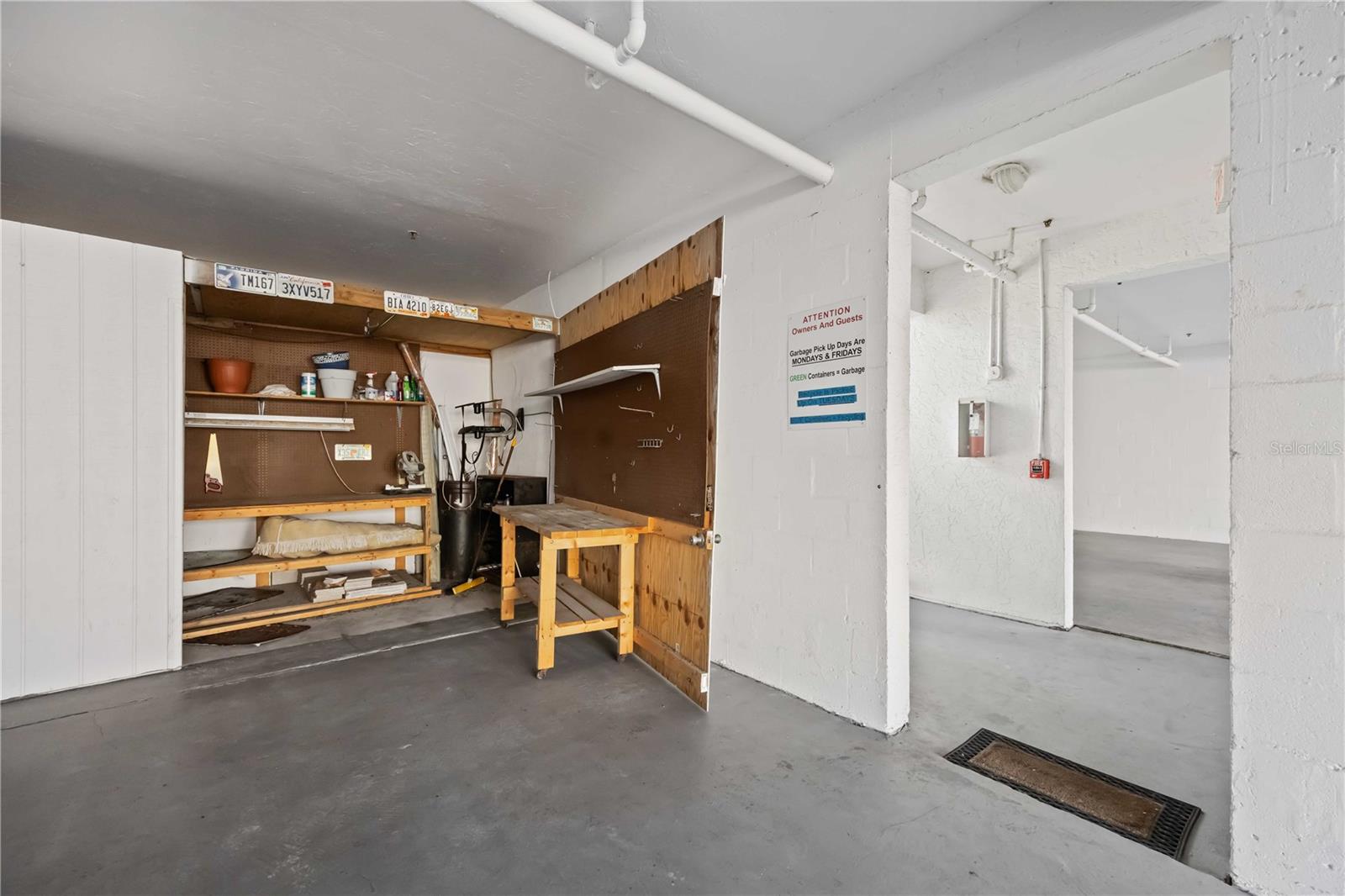 SANDY POINTE II - Residential Lease