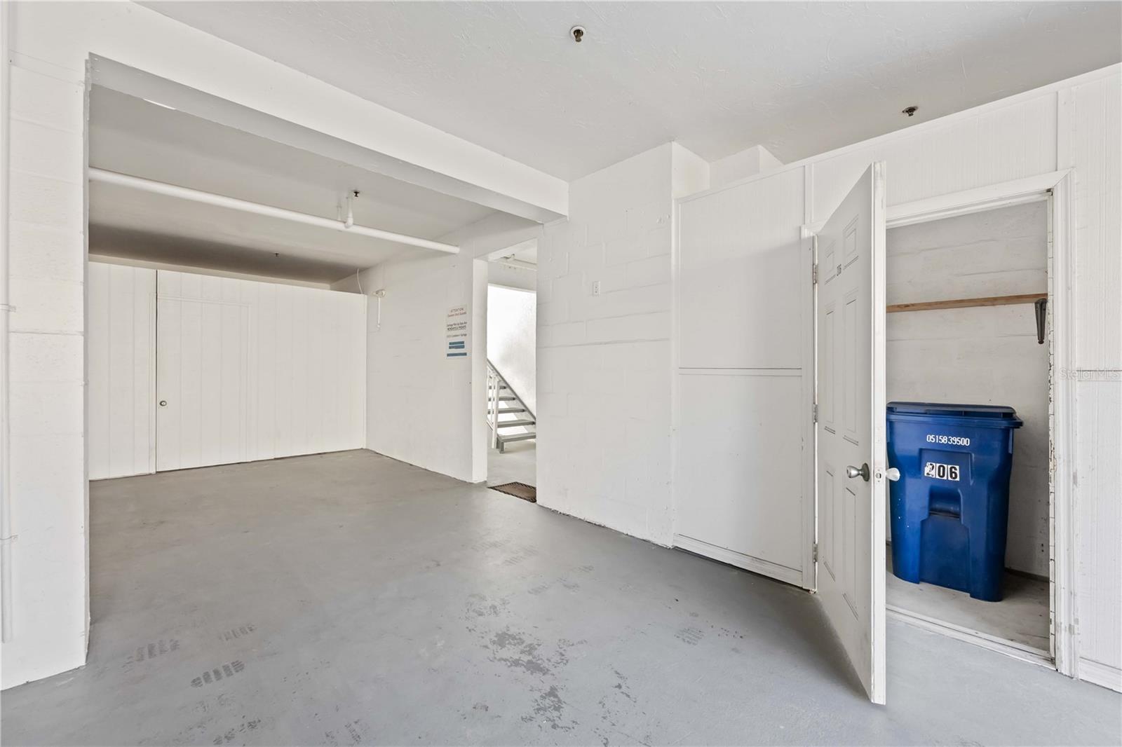 SANDY POINTE II - Residential Lease